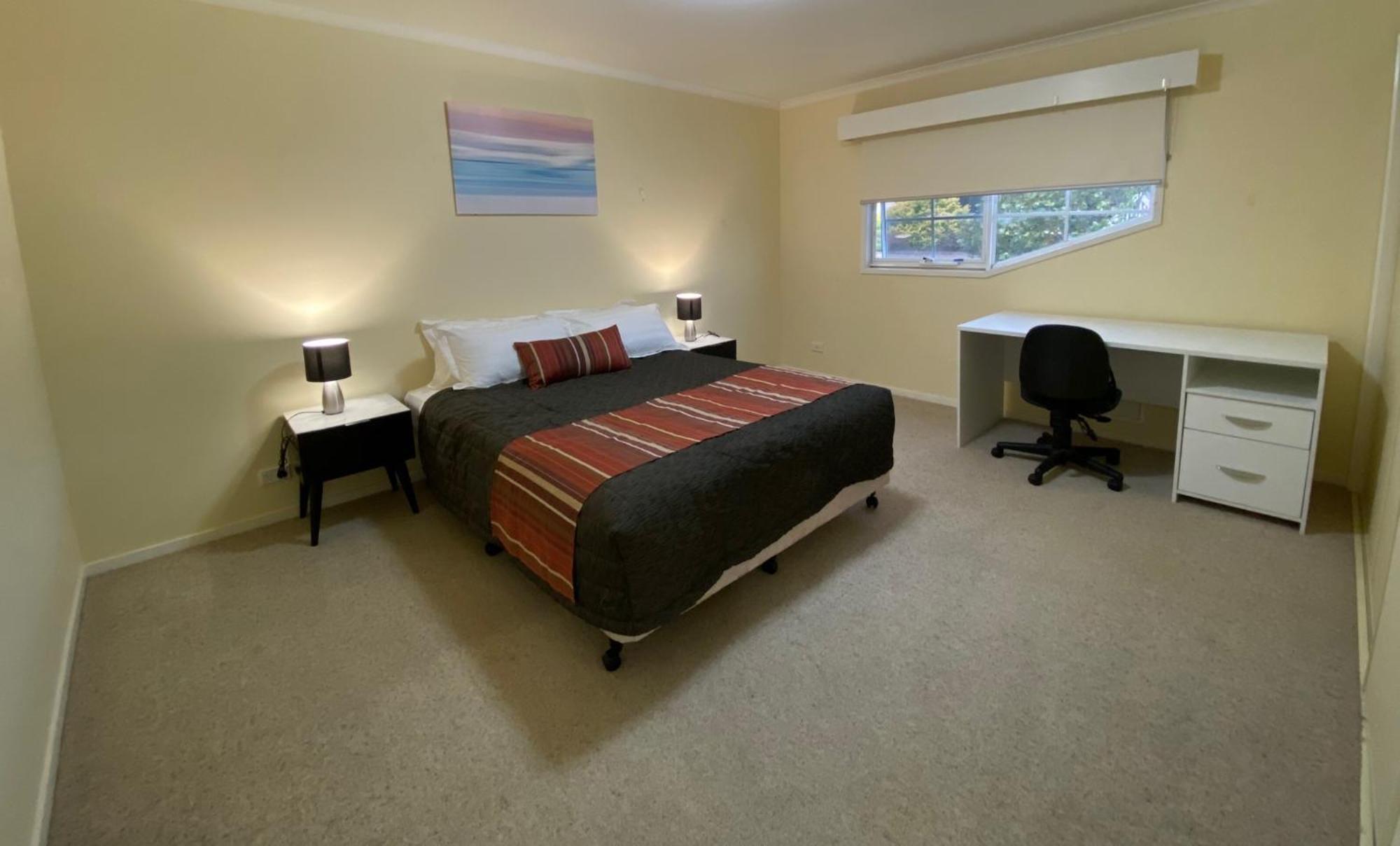 Redwood Manor Motel Apartments Warrnambool Esterno foto