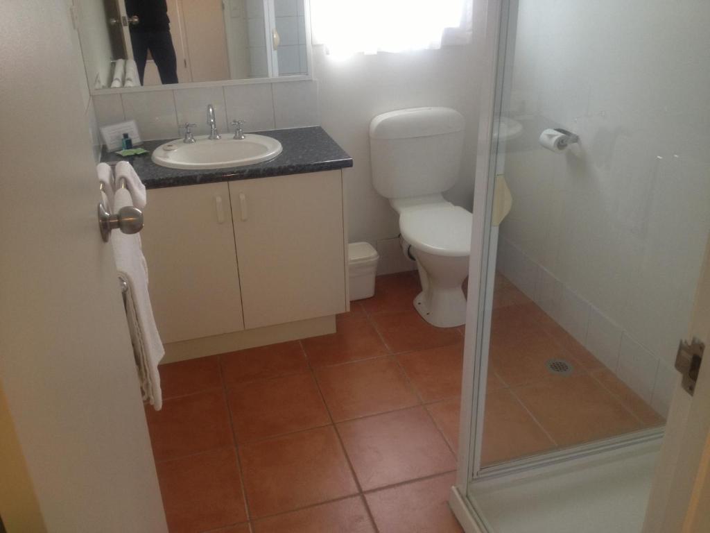 Redwood Manor Motel Apartments Warrnambool Esterno foto